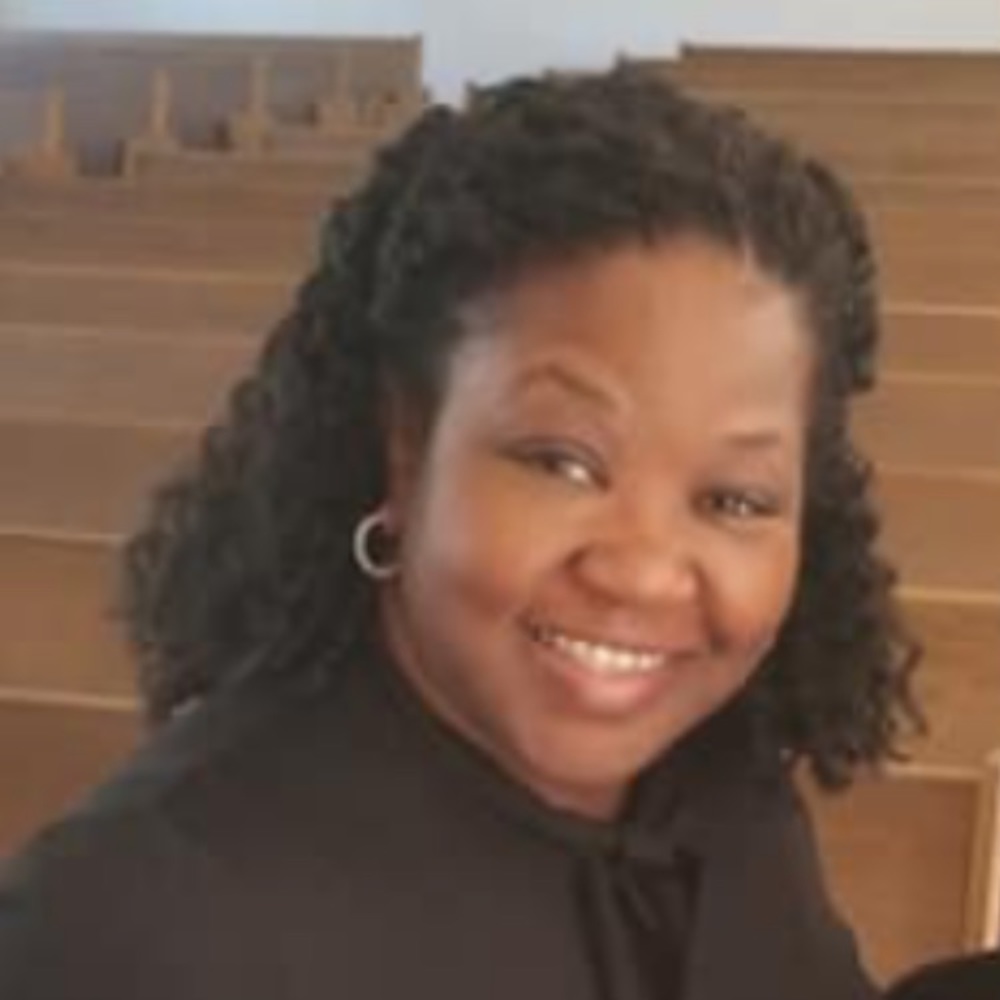 Meet your Posher, Demetria